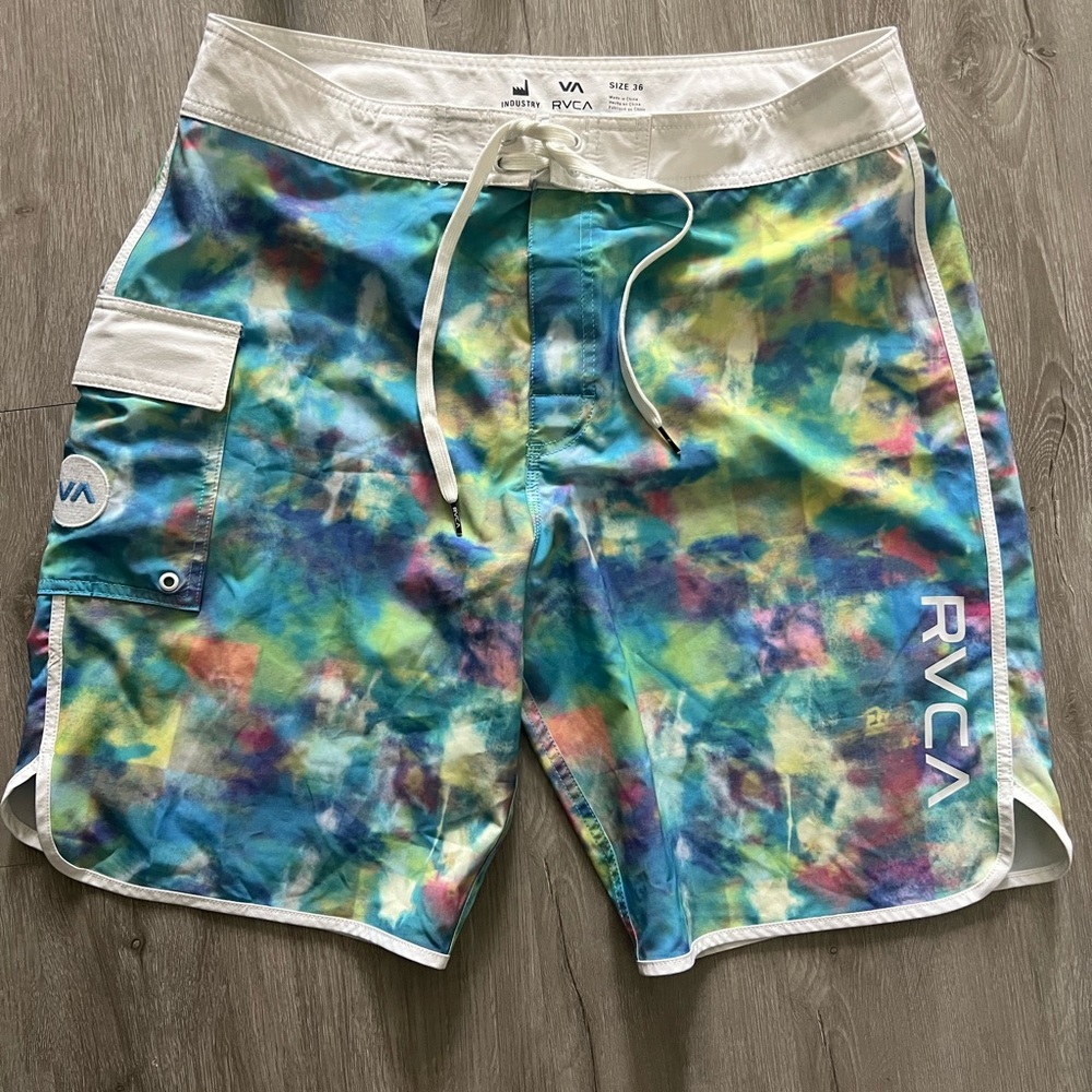 RVCA Size 36 Mens Multicolor Swim Trunks